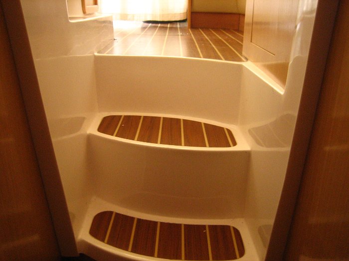 ESCALERA INTERIOR